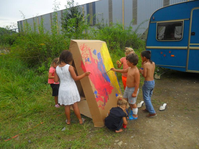Les enfants du voyage: atelier peinture